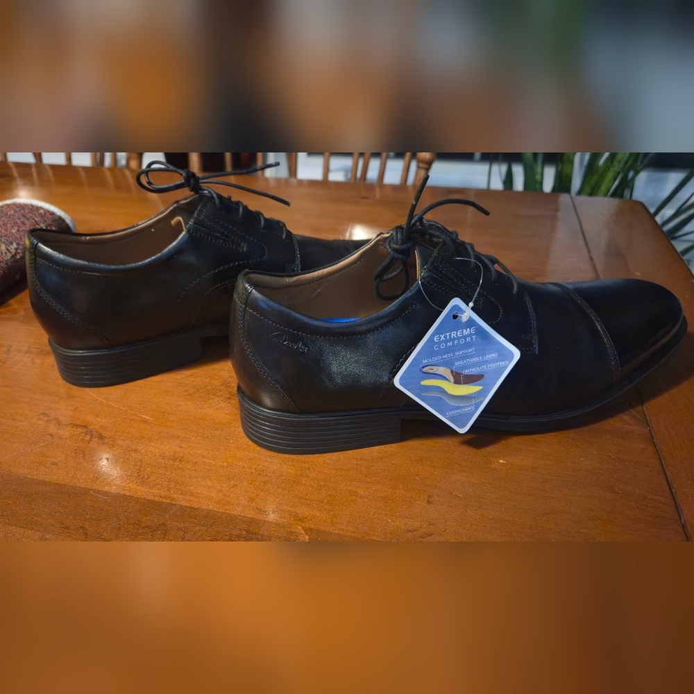 Clarks Classic Black Leather Oxfords NWT - Picture 4 of 7